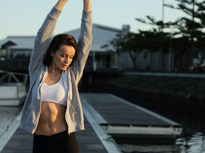 6 Essential Supplements You Should Take If You're Vegan